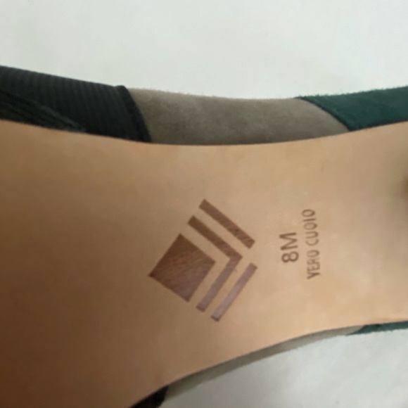 Elegant Multicolor Women's Heels - Picture 5 of 9